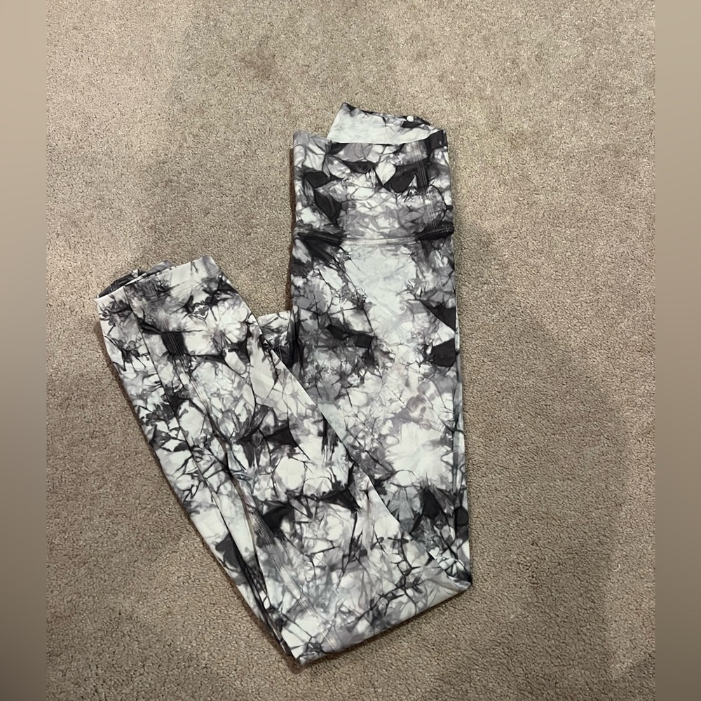 Black & White Marble lululemon joggers 28”